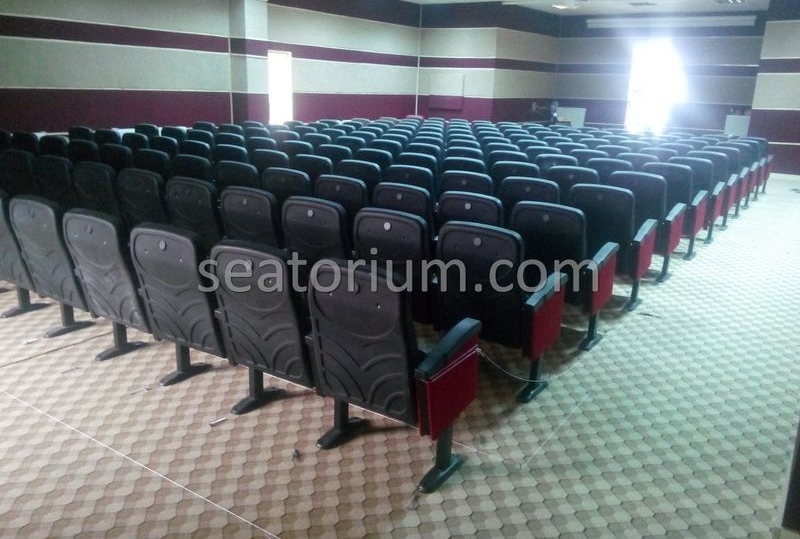 Amasra High School Auditorium Chair Installation - Seatorium™'s Auditorium