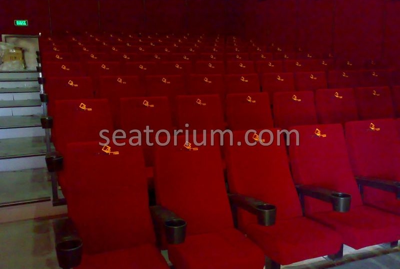 CNens Cinema & Movie Theater Chair Installation - Seatorium™'s Auditorium