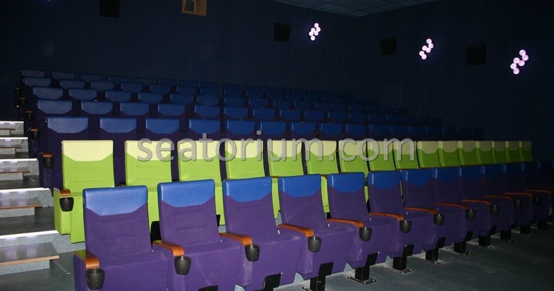 Denizli Movie Theater Chair Installation - Seatorium™'s Auditorium