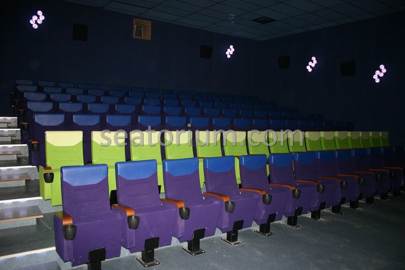 Denizli Movie Theater Chair Installation - Seatorium™'s Auditorium