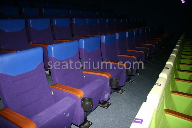 Denizli Movie Theater Chair Installation - Seatorium™'s Auditorium