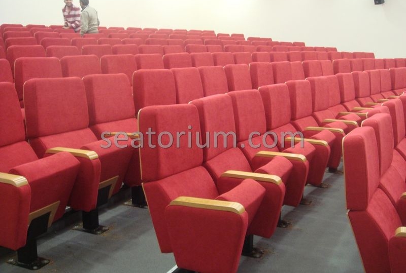 İlmi Research Center Auditorium Chairs Installation - Seatorium™'s Auditorium