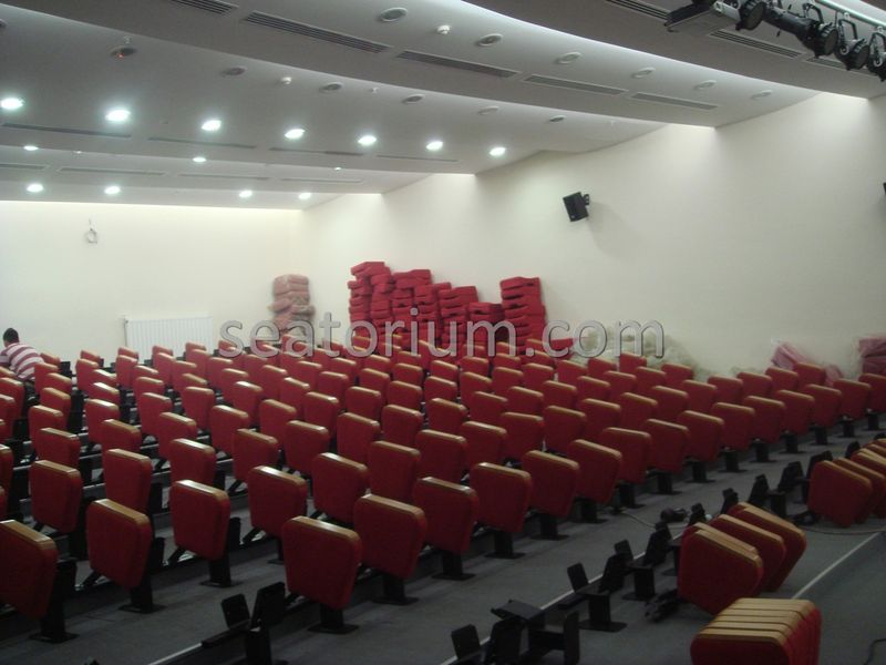 İlmi Research Center Auditorium Chairs Installation - Seatorium™'s Auditorium