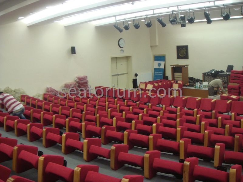 İlmi Research Center Auditorium Chairs Installation - Seatorium™'s Auditorium