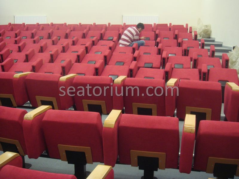 İlmi Research Center Auditorium Chairs Installation - Seatorium™'s Auditorium