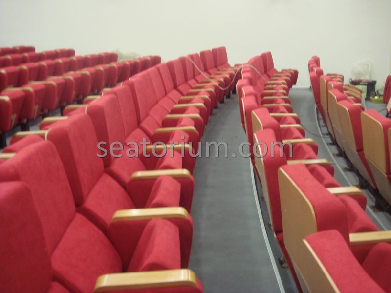 İlmi Research Center Auditorium Chairs Installation - Seatorium™'s Auditorium