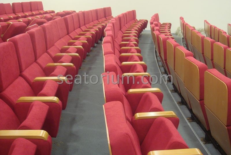 İlmi Research Center Auditorium Chairs Installation - Seatorium™'s Auditorium