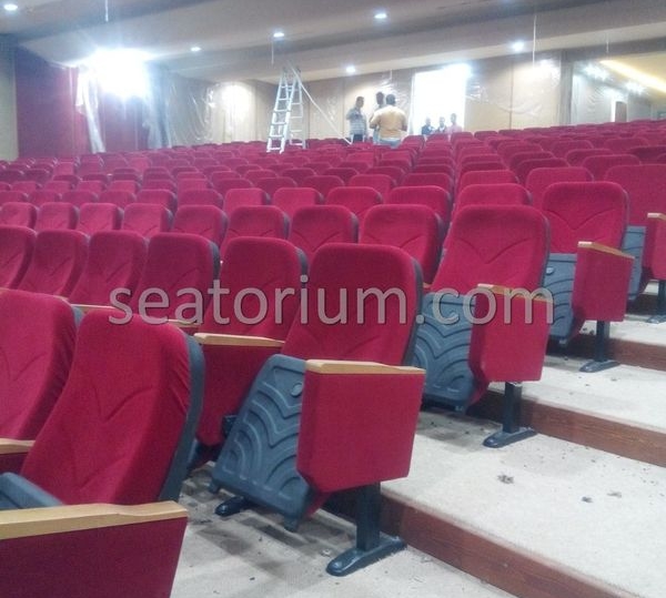 Lebanon Auditorium Chairs Installation - Seatorium™'s Auditorium