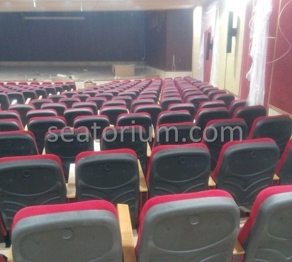 Lebanon Auditorium Chairs Installation - Seatorium™'s Auditorium