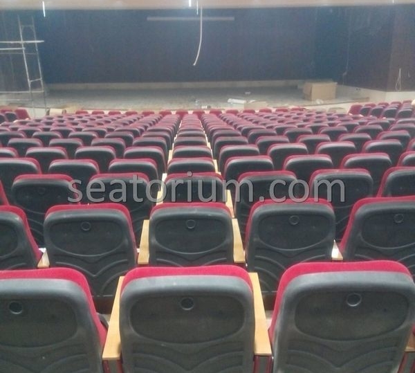 Lebanon Auditorium Chairs Installation - Seatorium™'s Auditorium
