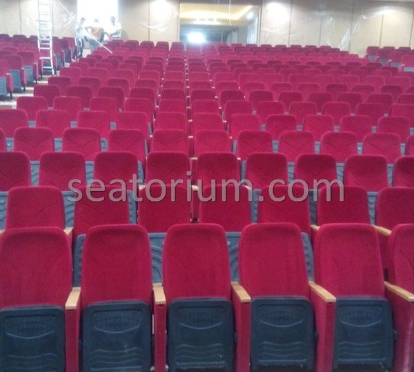 Lebanon Auditorium Chairs Installation - Seatorium™'s Auditorium